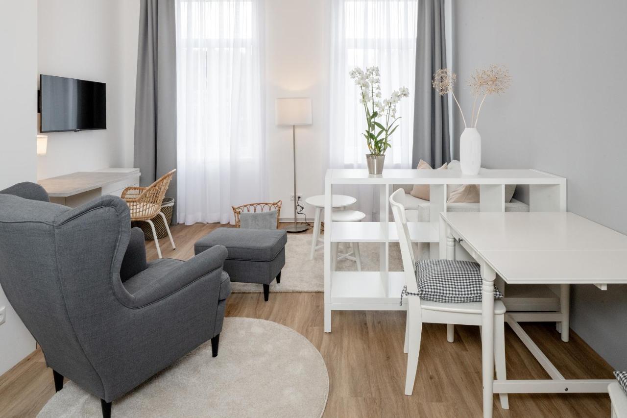 Hotel Markt 5 - Inmitten Der Luebbecker Altstadt, Kostenloser Parkplatz Direkt Am Hotel Lubbecke Esterno foto